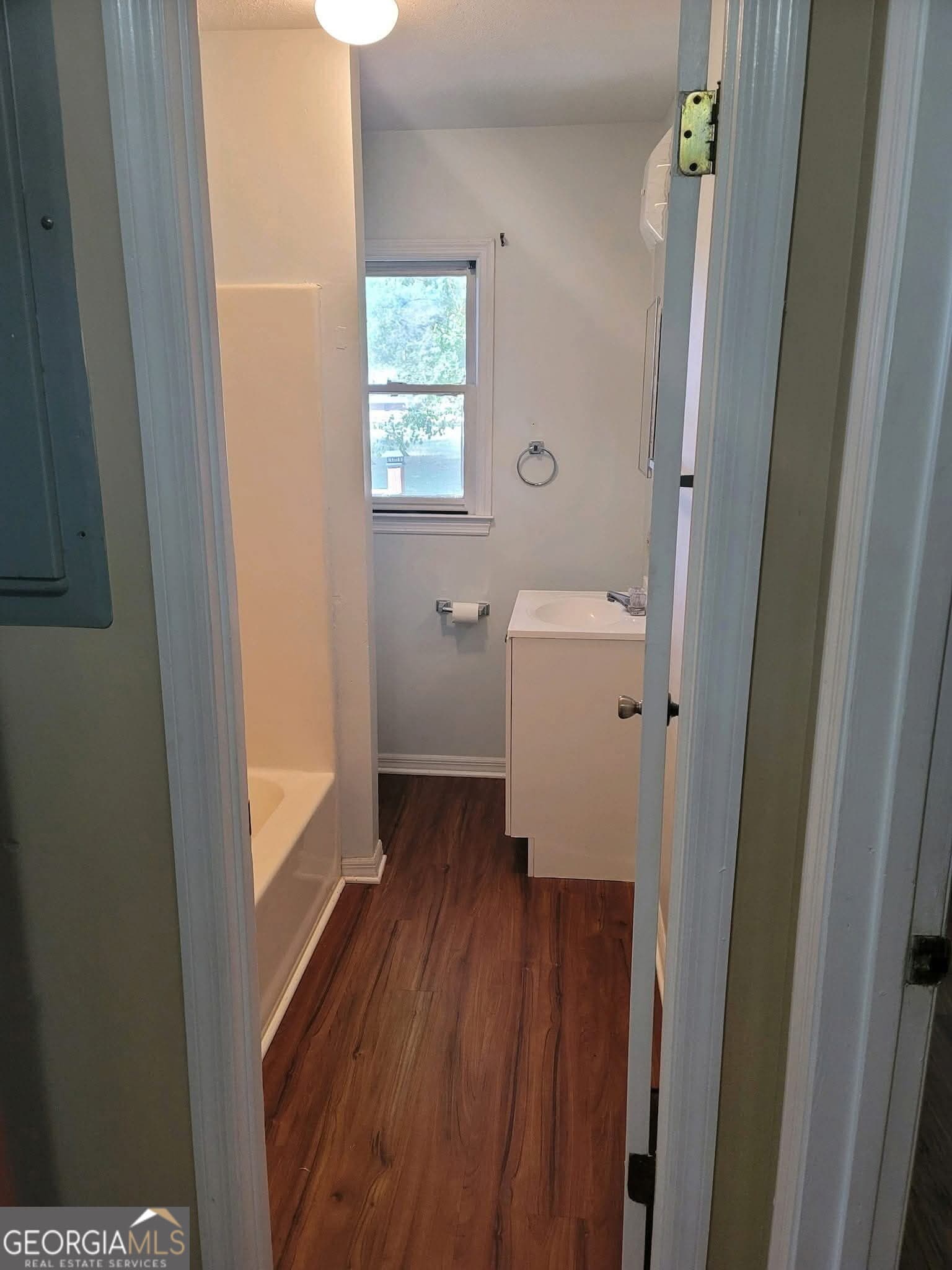 4 bedroom, 2 bathroom, 1,536 sq ft single family residence for sale at 1210 Douglas Circle, Americus, GA 31709 — photo 10