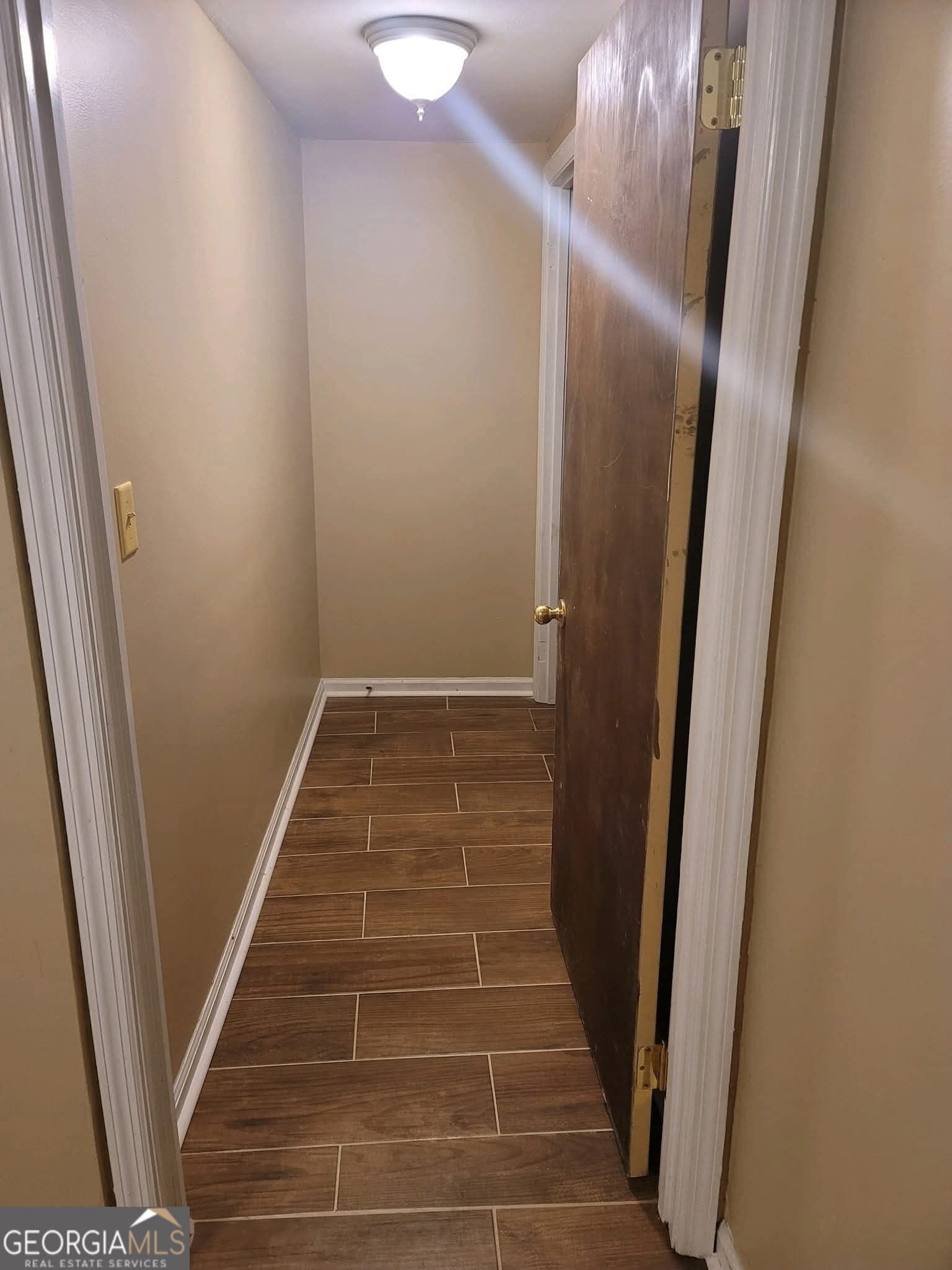 4 bedroom, 2 bathroom, 1,536 sq ft single family residence for sale at 1210 Douglas Circle, Americus, GA 31709 — photo 4