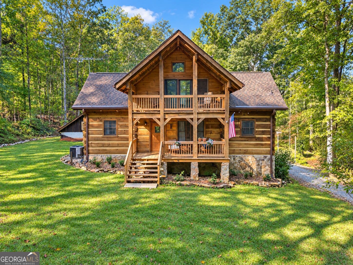 3 bedroom, 3 bathroom, 3,039 sq ft cabin,single family residence for sale at 531 Caldwell Road, Griffin, GA 30223