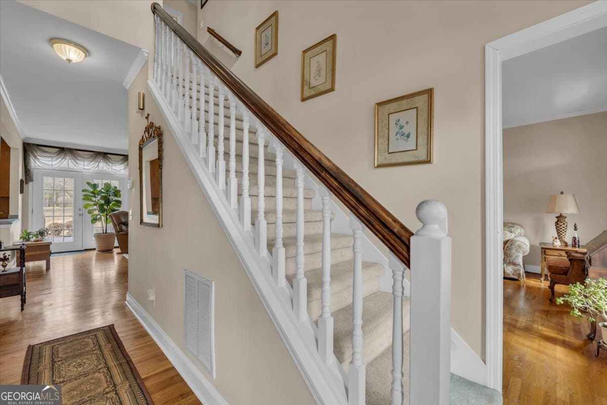 5 bedroom, 4.5 bathroom, 3,536 sq ft single family residence for sale at 1141 Fieldcrest Lane, Madison, GA 30650 — photo 6