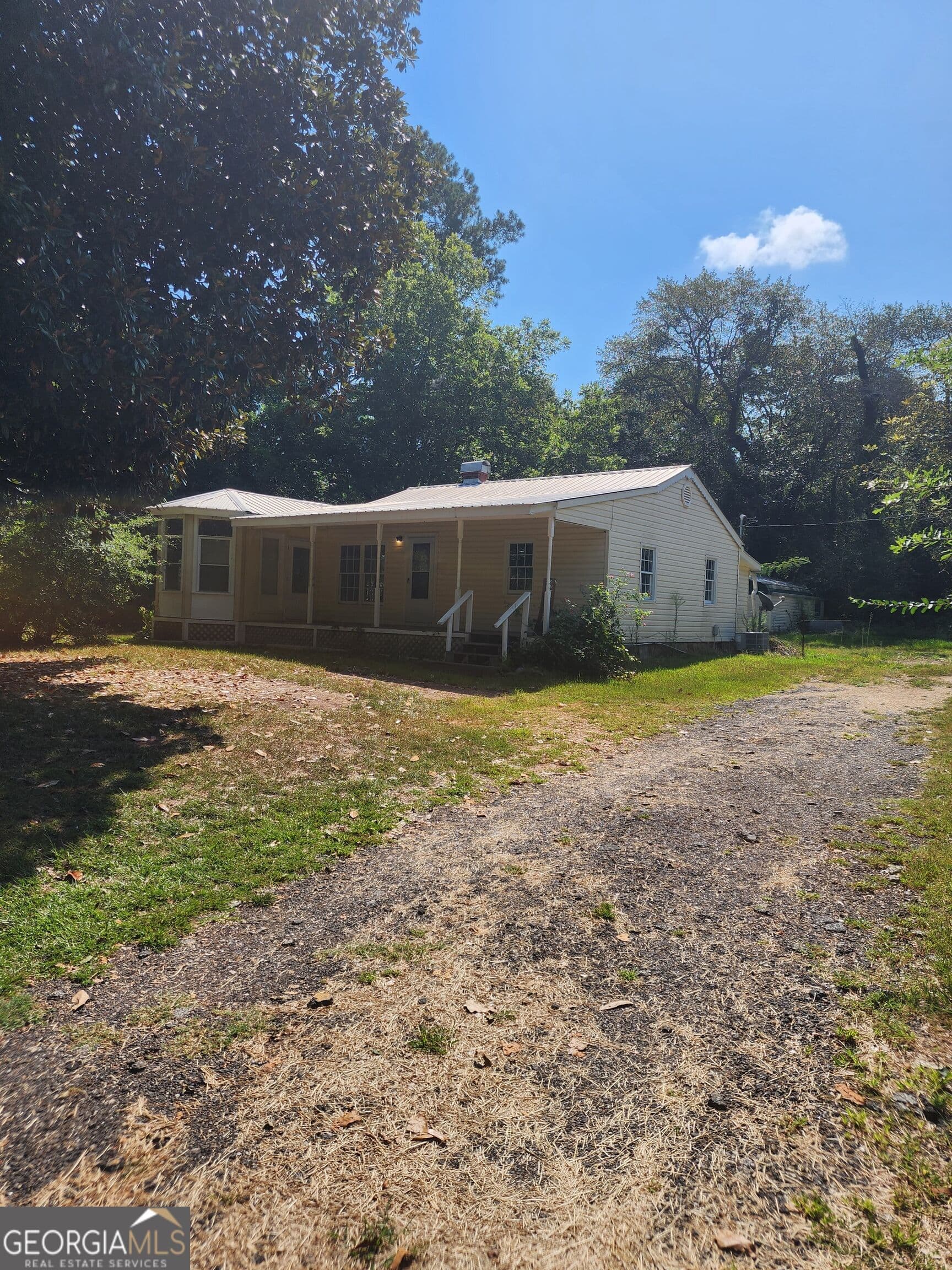 2 bedroom, 2 bathroom, 1,000 sq ft single family residence for rent at 2177 Bowersville Highway, Bowersville, GA 30516 for $1,250 a month — photo 1 of 1