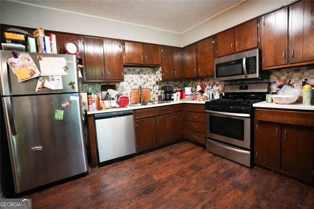 3 bedroom, 2 bathroom, 1,280 sq ft single family residence for sale at 8265 Park Ridge Drive, Riverdale, GA 30274 — photo 5