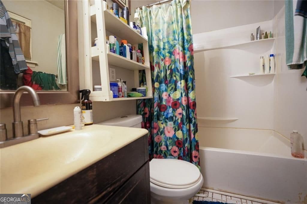 3 bedroom, 2 bathroom, 1,280 sq ft single family residence for sale at 8265 Park Ridge Drive, Riverdale, GA 30274 — photo 8