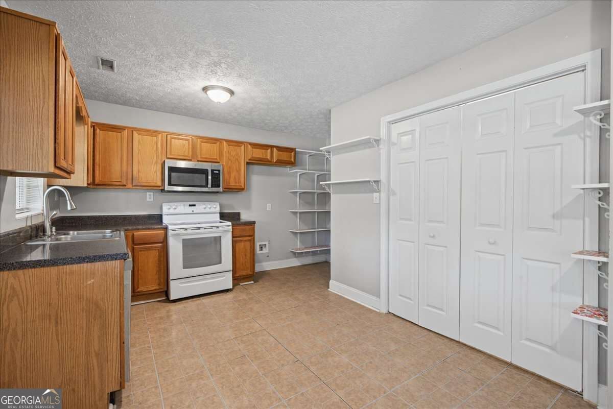 2 bedroom, 1 bathroom, 1,008 sq ft single family residence for sale at 15 Roper Road, Aragon, GA 30104 — photo 10