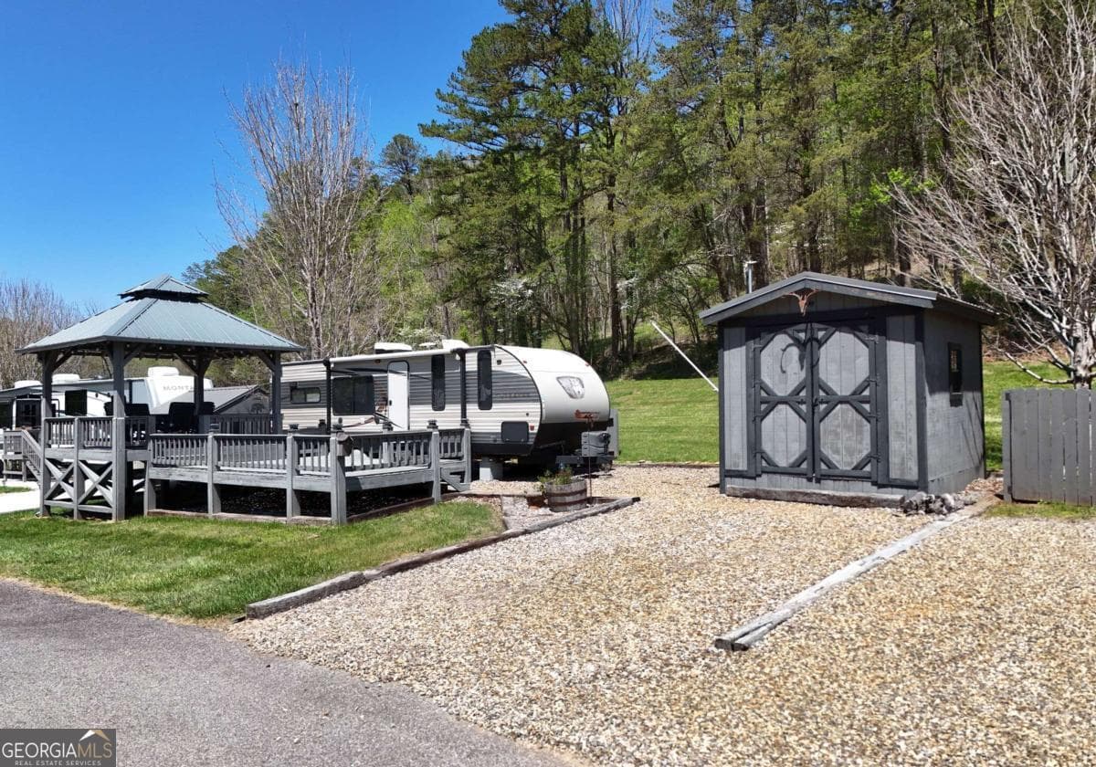 1 bedroom, 1 bathroom single family residence for sale at 98 Heavenly Drive, Blairsville, GA 30512 — photo 2