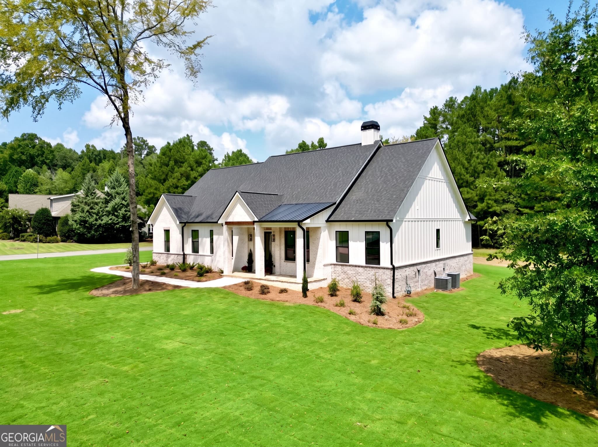 4 bedroom, 3.5 bathroom, 2,924 sq ft single family residence for sale at 171 Nelson Boulevard, Rome, GA 30165 — photo 2