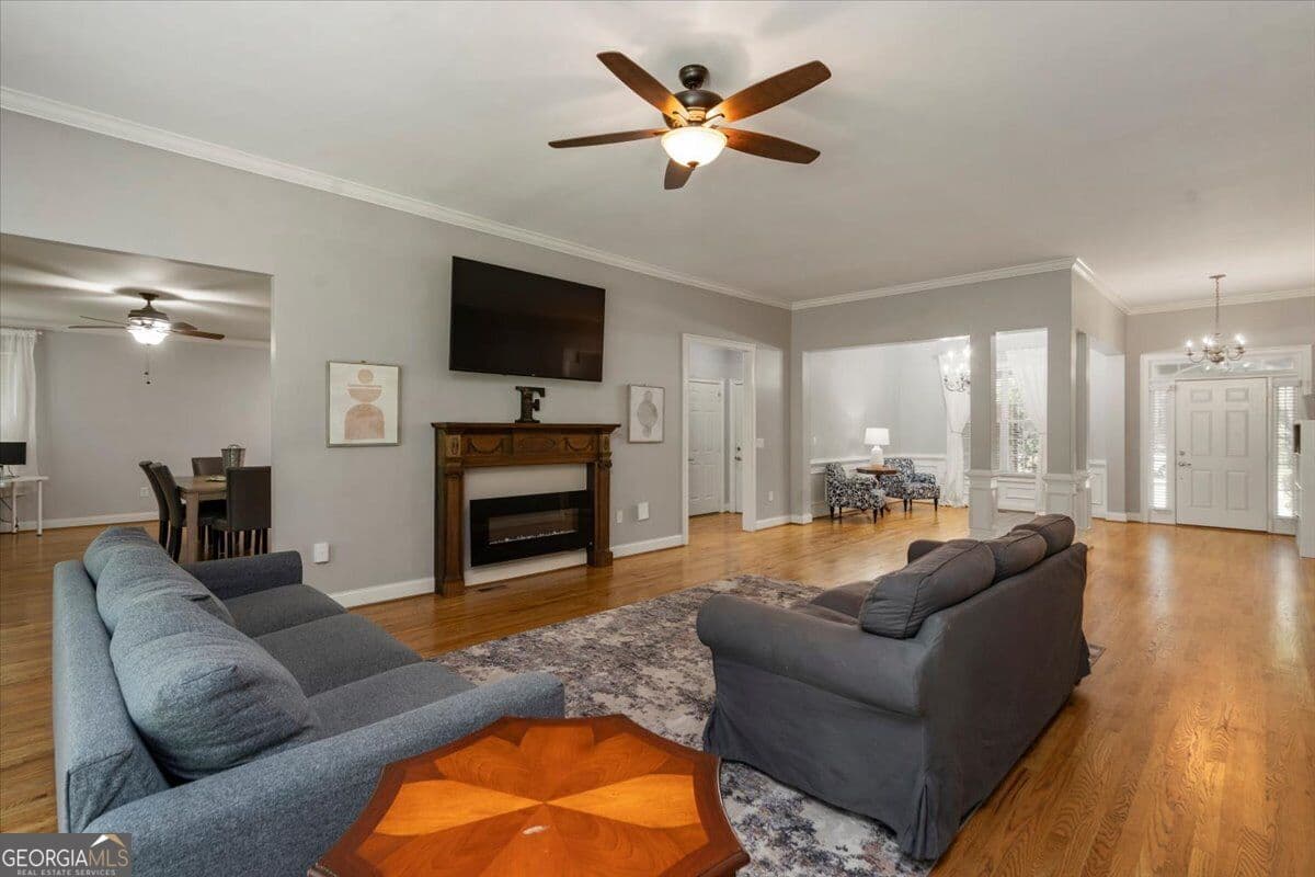 6 bedroom, 4 bathroom, 4,450 sq ft single family residence for sale at 303 Vantage Drive, Jefferson, GA 30549 — photo 7
