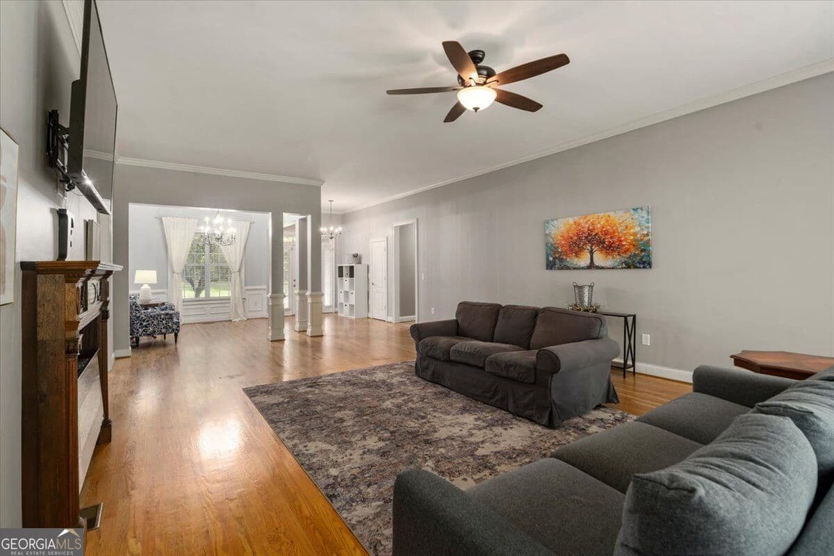 6 bedroom, 4 bathroom, 4,450 sq ft single family residence for sale at 303 Vantage Drive, Jefferson, GA 30549 — photo 8