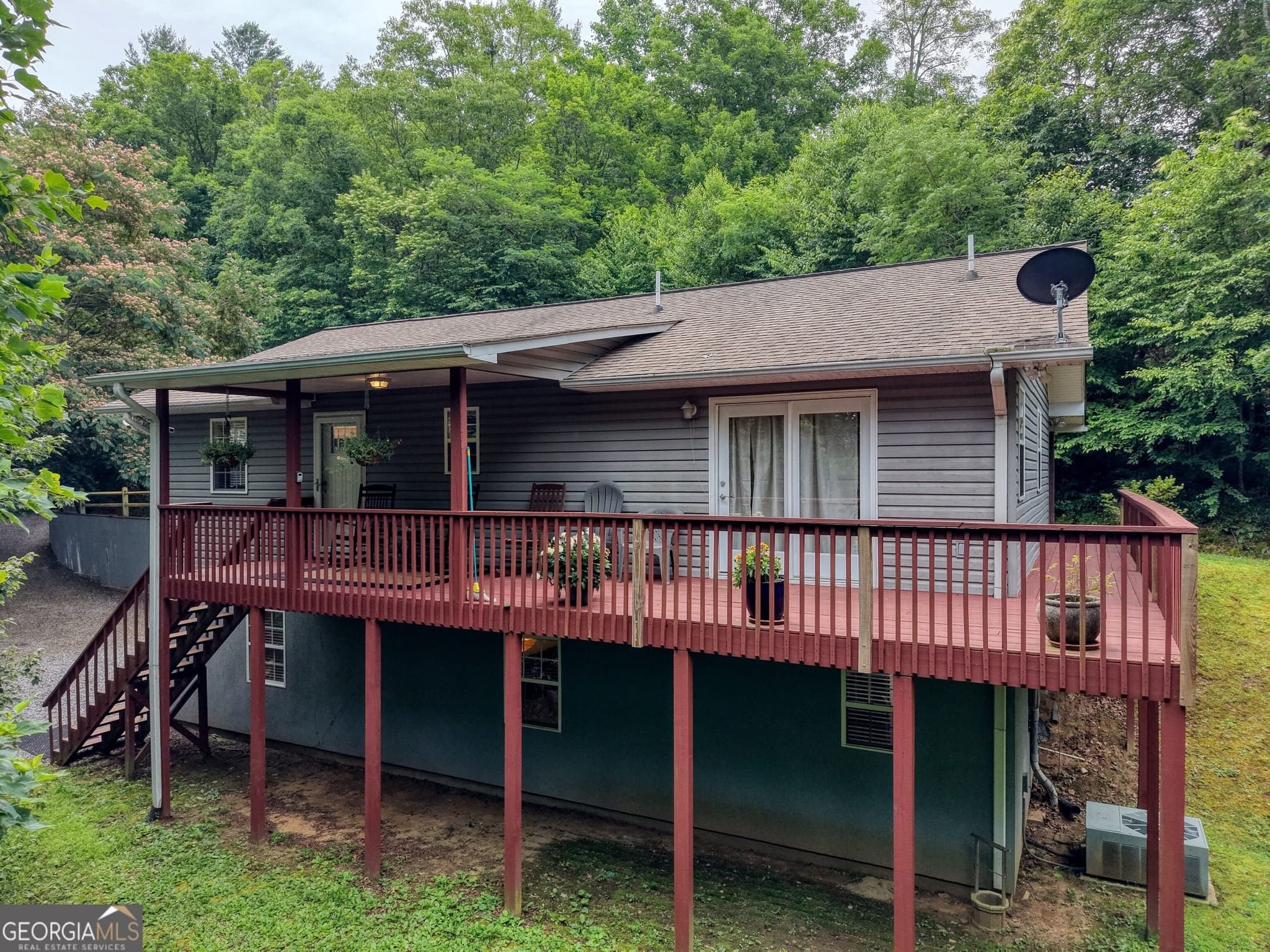3 bedroom, 3 bathroom single family residence for sale at 2228 Walls Mountain, Hiawassee, GA 30546 — photo 2