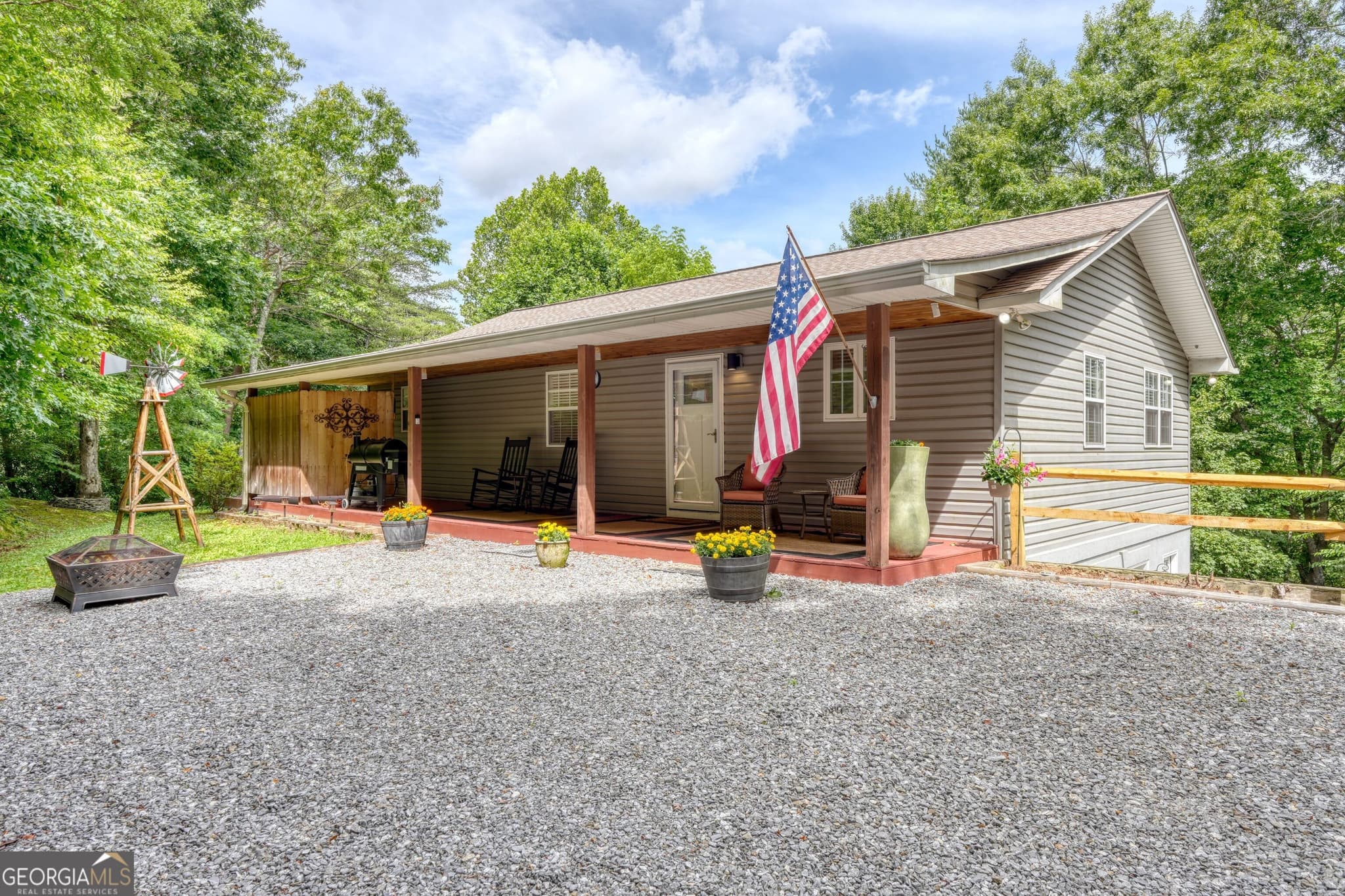3 bedroom, 3 bathroom single family residence for sale at 2228 Walls Mountain, Hiawassee, GA 30546