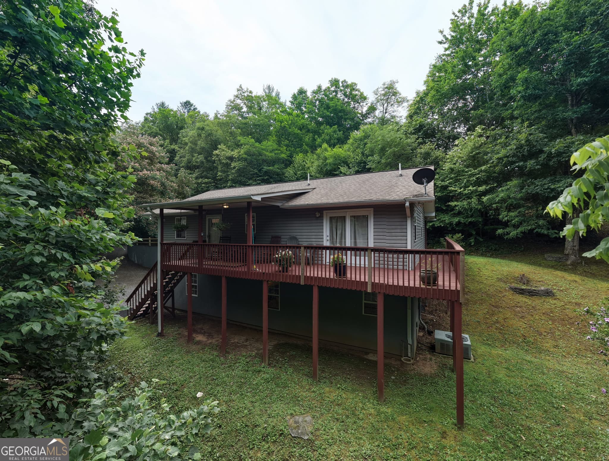 3 bedroom, 3 bathroom single family residence for sale at 2228 Walls Mountain, Hiawassee, GA 30546 — photo 5