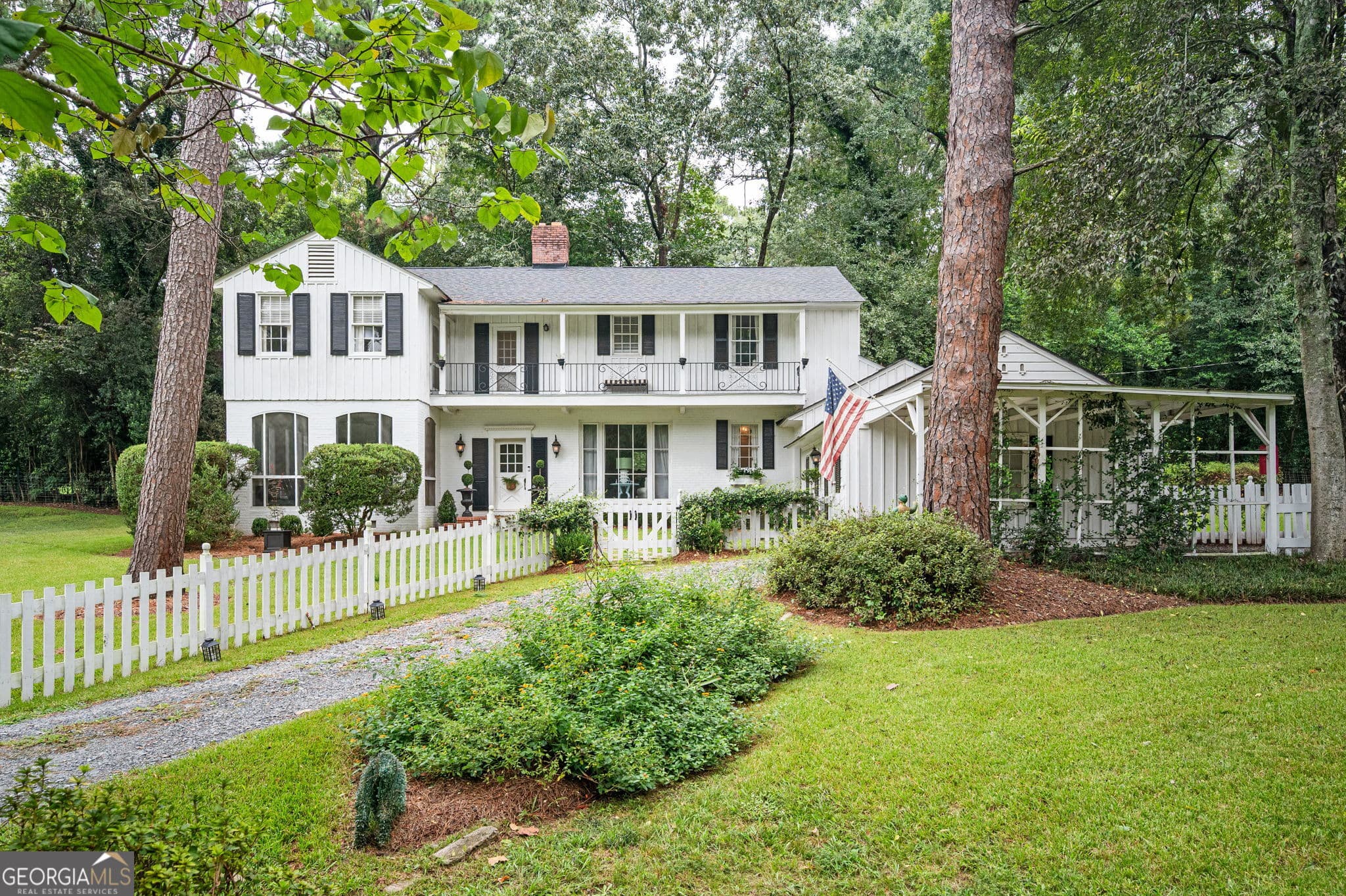 4 bedroom, 4.5 bathroom, 2,917 sq ft single family residence for sale at 1153 Jackson Springs Road, Macon, GA 31211
