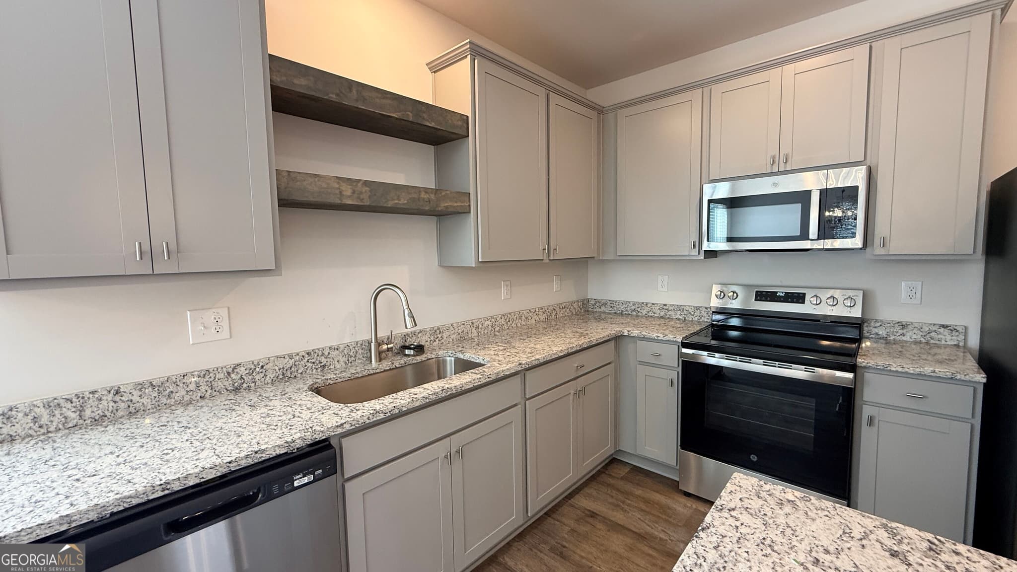 3 bedroom, 2.5 bathroom, 1,482 sq ft townhouse for rent at 241 Ivey Terrace, Temple, GA 30179 for $1,749 a month — photo 10
