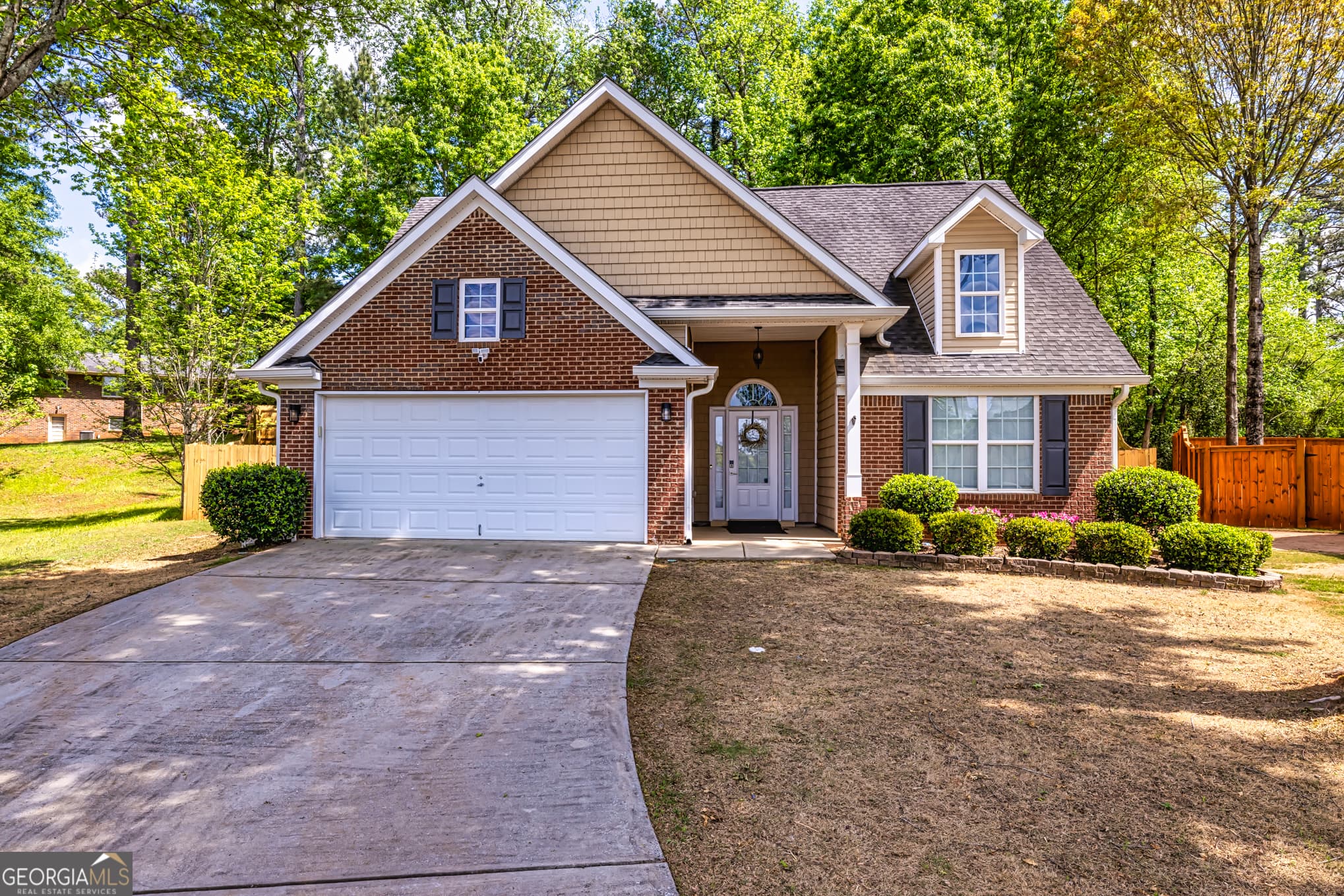 3 bedroom, 2 bathroom, 1,248 sq ft single family residence sold at 10 Evan Court, Newnan, GA 30263