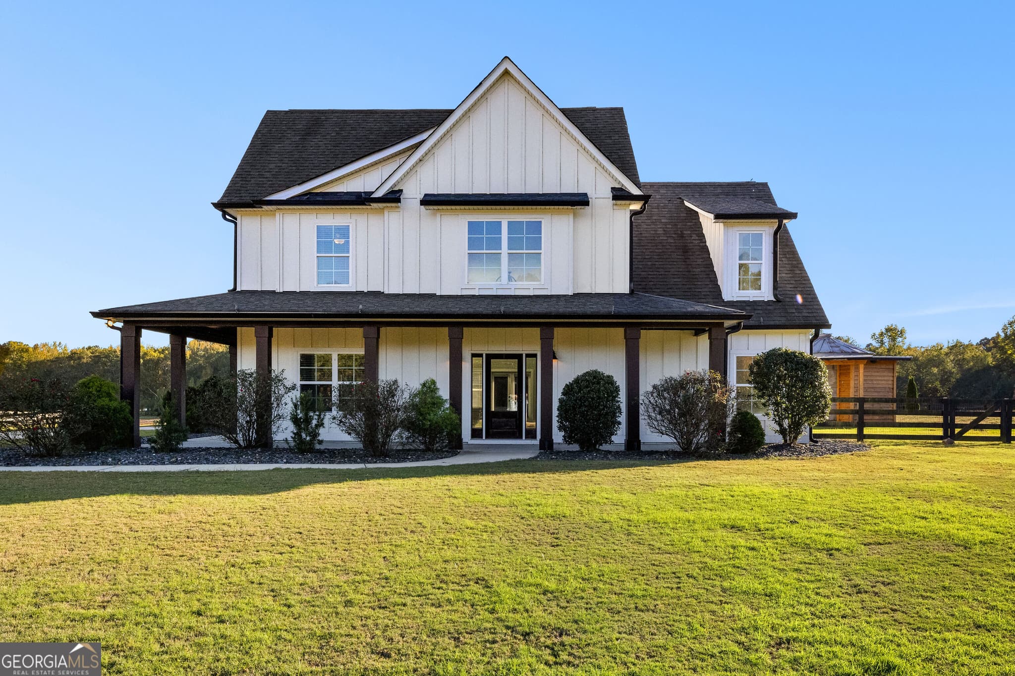 4 bedroom, 2.5 bathroom, 3,204 sq ft single family residence for sale at 1082 Gray Girls Road, Senoia, GA 30276 — photo 6