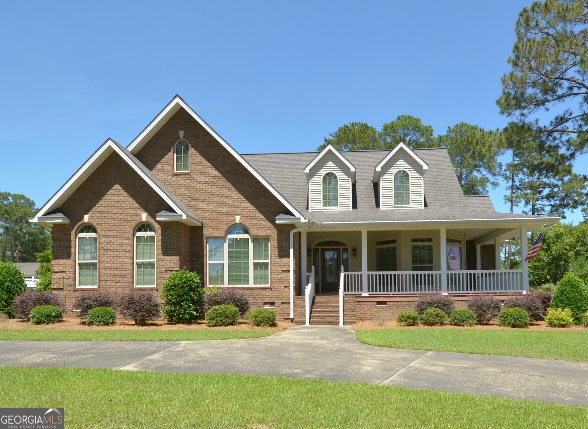 4 bedroom, 3 bathroom, 3,300 sq ft single family residence for sale at 121 Jessup Street, Eastman, GA 31023