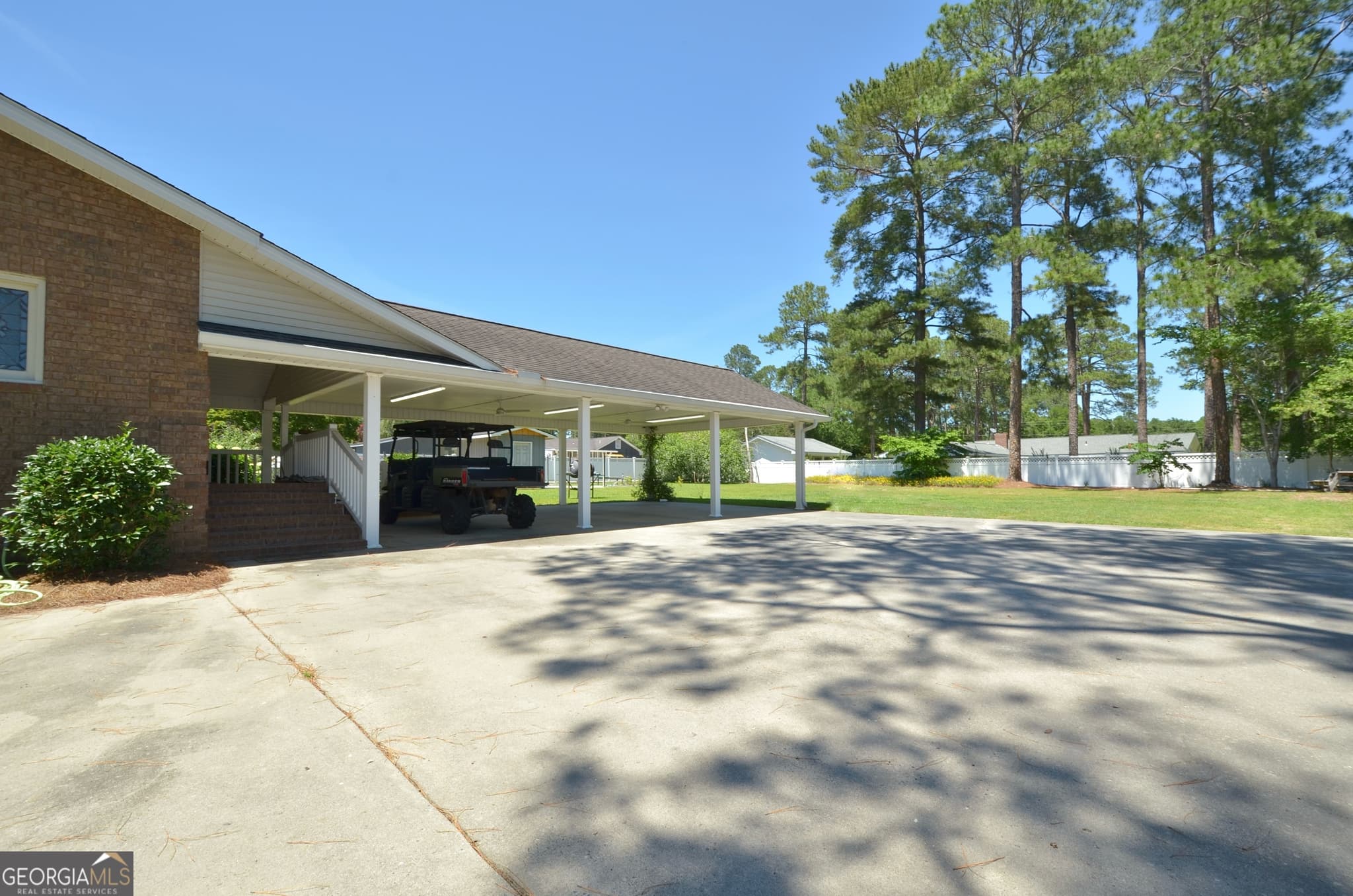 4 bedroom, 3 bathroom, 3,300 sq ft single family residence for sale at 121 Jessup Street, Eastman, GA 31023 — photo 8