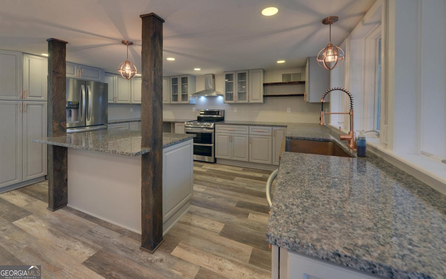4 bedroom, 2 bathroom, 2,048 sq ft cabin,single family residence for sale at 149 Foxtail Drive, Hartwell, GA 30643 — photo 9
