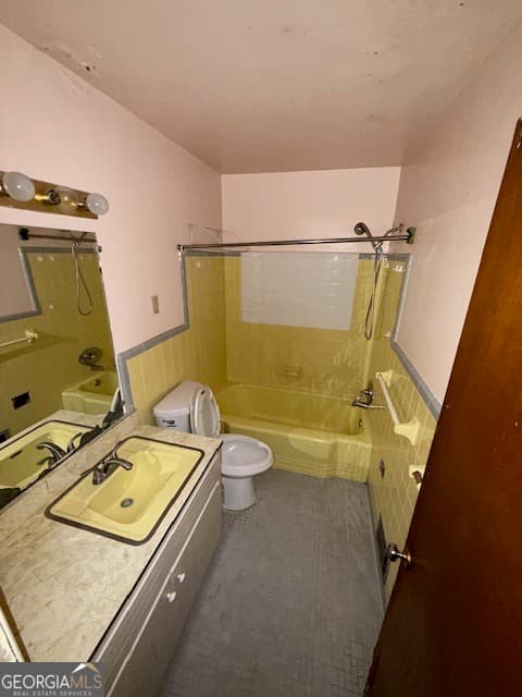 3 bedroom, 2 bathroom, 2,107 sq ft single family residence for sale at 2379 Country Club Drive, Atlanta, GA 30311 — photo 10
