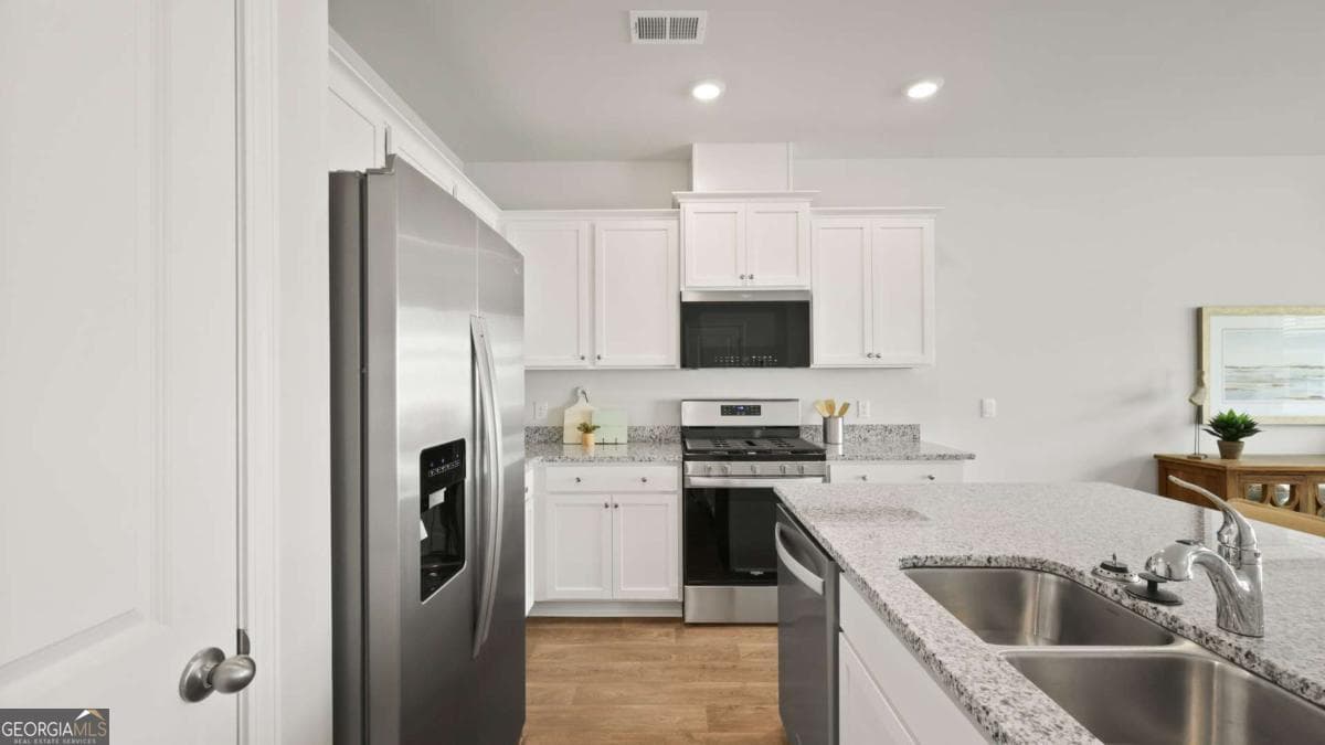 3 bedroom, 2.5 bathroom, 1,524 sq ft townhouse for sale at 264 Pasture Lane, Statesboro, GA 30461 — photo 8