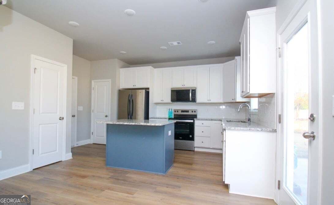 3 bedroom, 2.5 bathroom, 1,679 sq ft single family residence for sale at 96 Boogies Run Run, Commerce, GA 30529 — photo 5