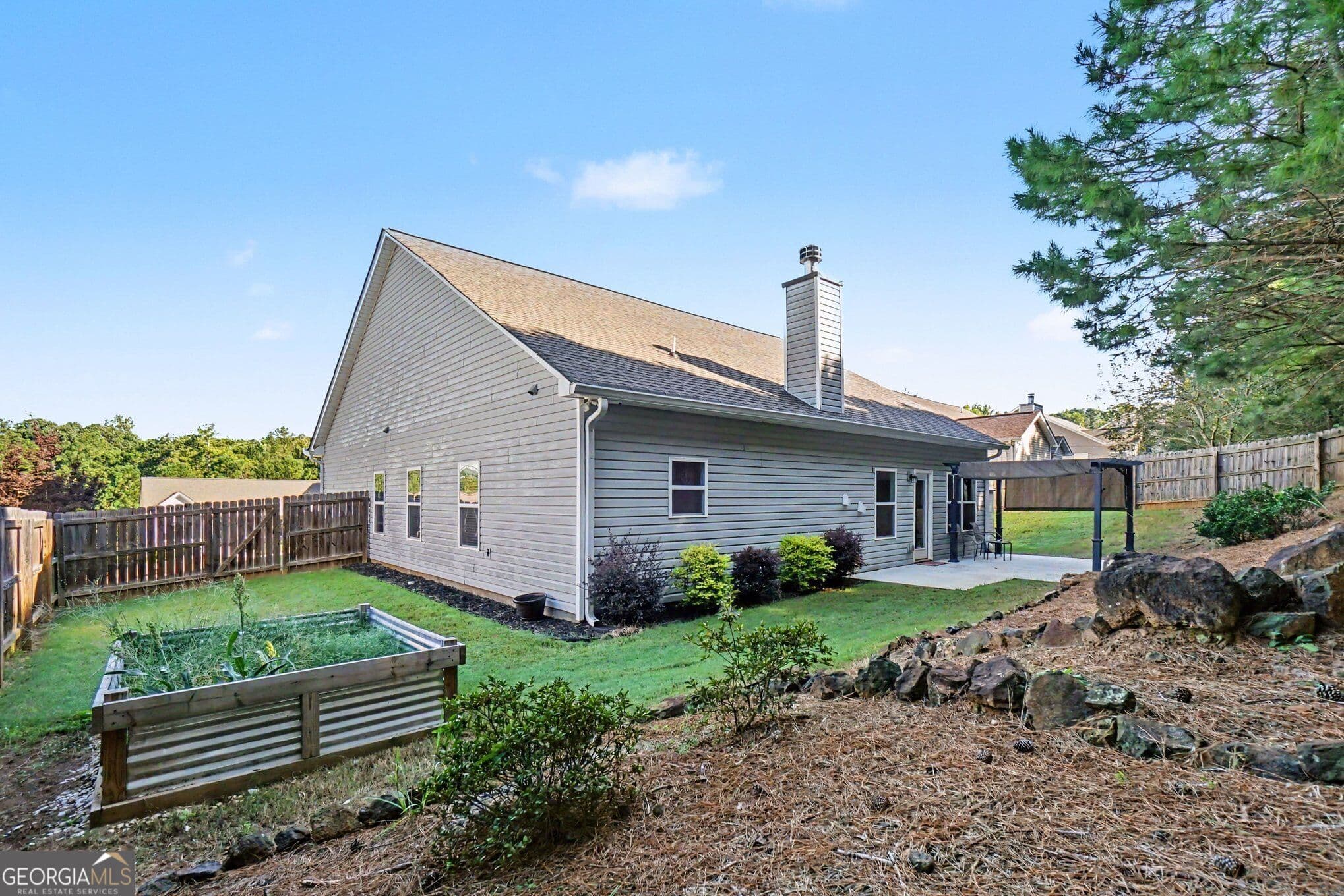 3 bedroom, 2 bathroom, 1,728 sq ft single family residence for sale at 271 Alexandria Way, Dallas, GA 30132 — photo 5