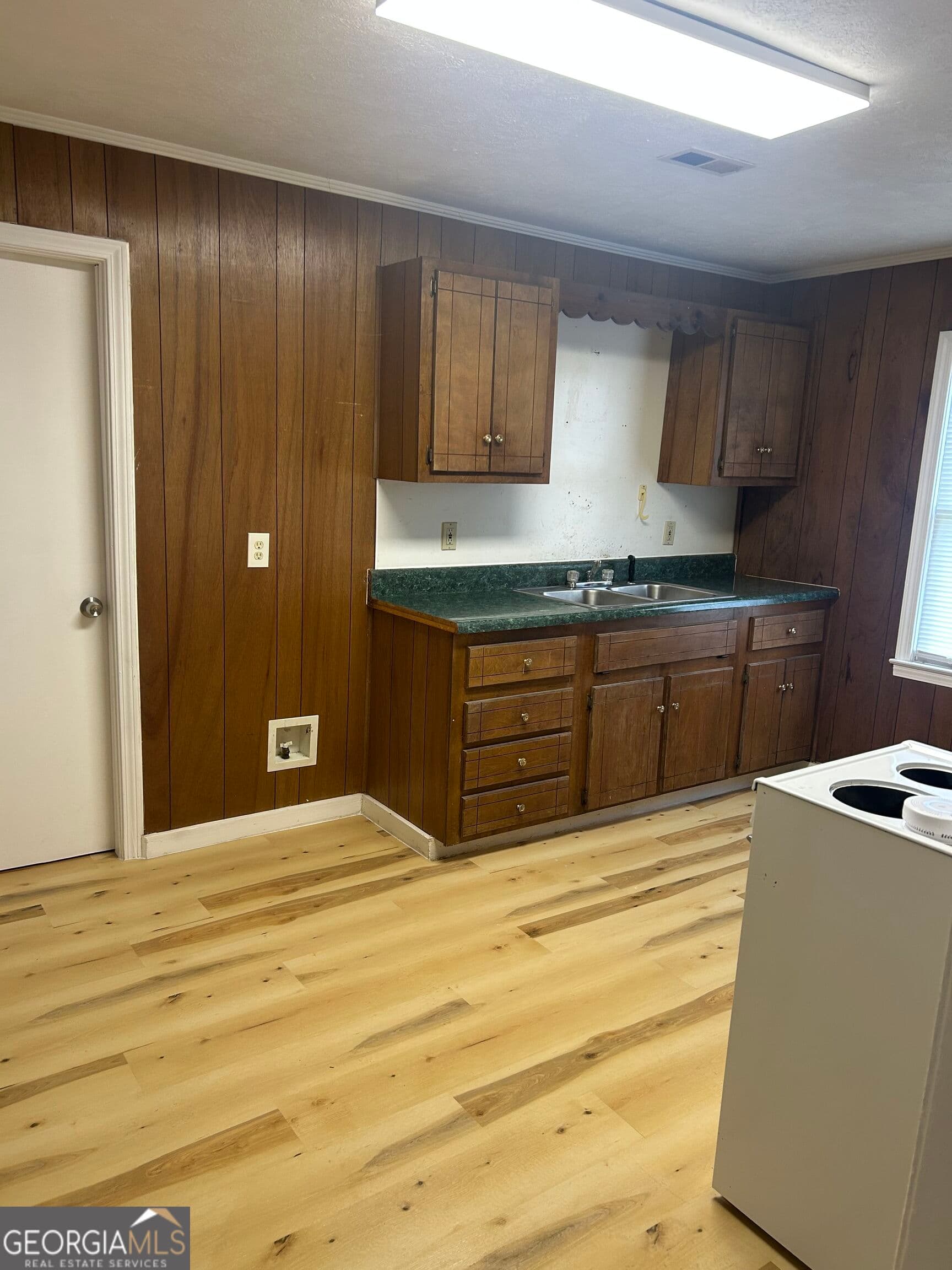 2 bedroom, 1 bathroom, 960 sq ft single family residence for rent at 1407 Flannery Street, Rome, GA 30161 for $900 a month — photo 3