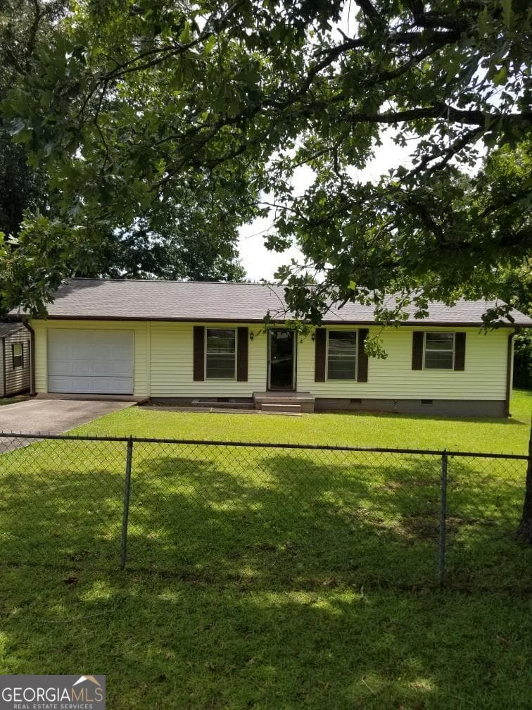 3 bedroom, 1 bathroom, 960 sq ft single family residence sold at 6617 18TH S.W. Street, Lanett, AL 36863