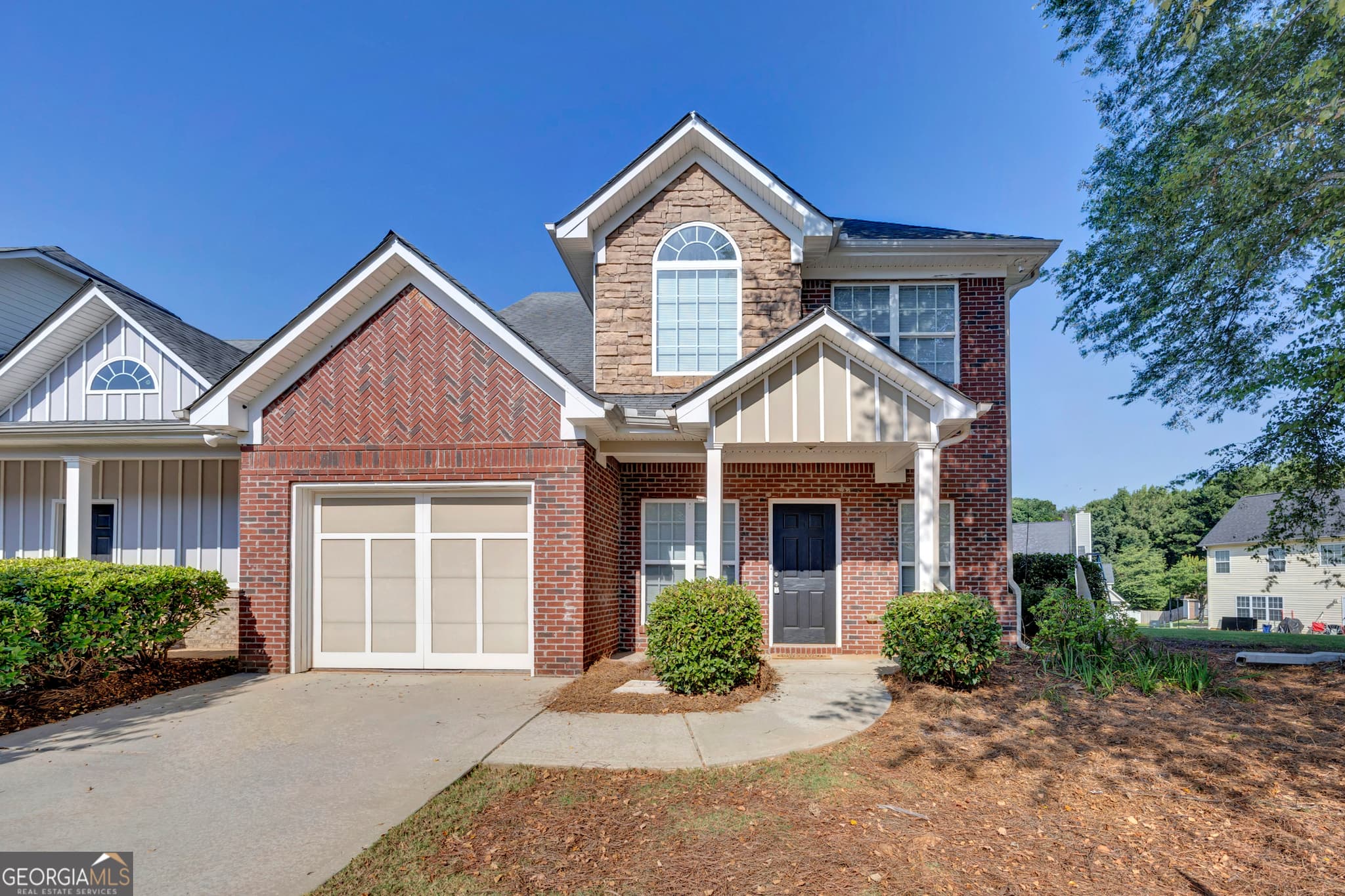 3 bedroom, 2.5 bathroom, 2,291 sq ft single family residence for sale at 110 Colony Park Lane, Locust Grove, GA 30248 — photo 1 of 42