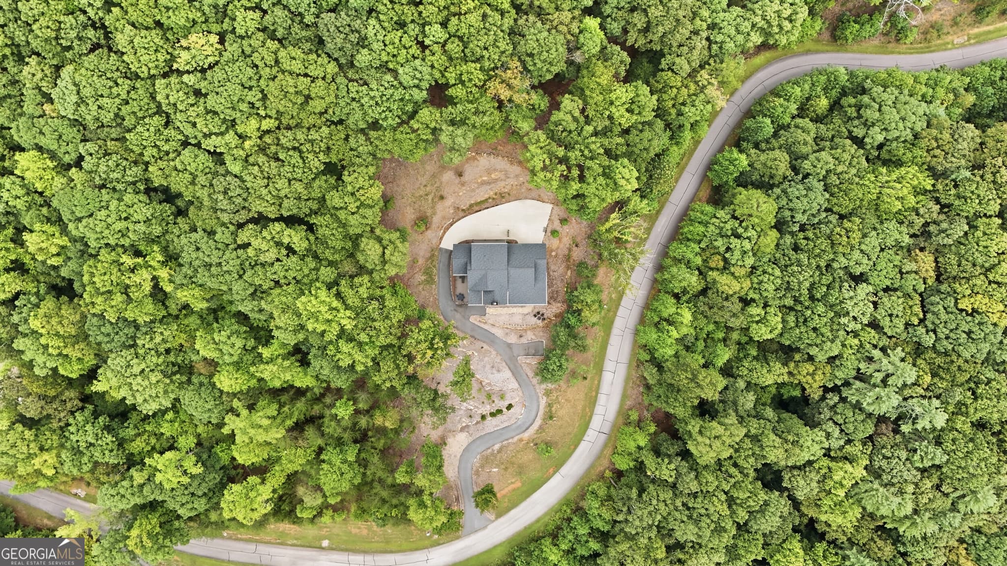 6 bedroom, 4 bathroom, 2,987 sq ft single family residence for sale at 77 N. Shore Drive, Cleveland, GA 30528 — photo 9