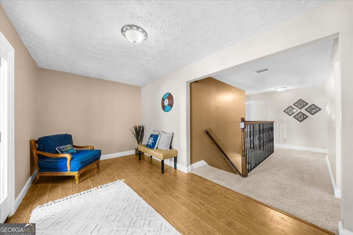 4 bedroom, 3 bathroom, 2,202 sq ft single family residence for sale at 9670 Lee Circle, Gainesville, GA 30506 — photo 7