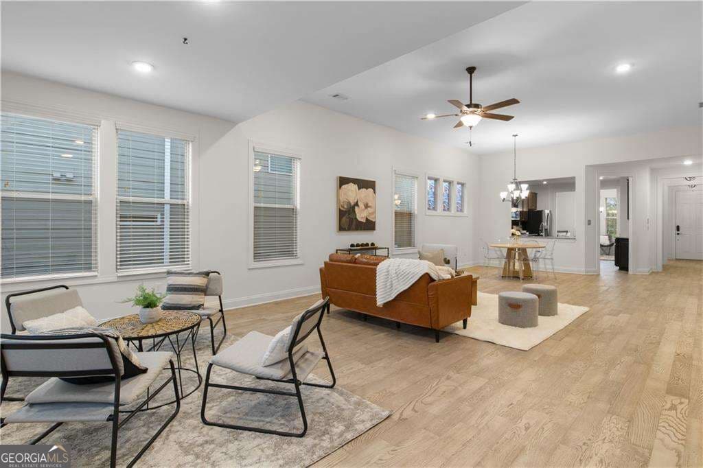 3 bedroom, 2 bathroom, 1,948 sq ft single family residence for sale at 321 Cottonwood Circle, Peachtree City, GA 30269 — photo 8