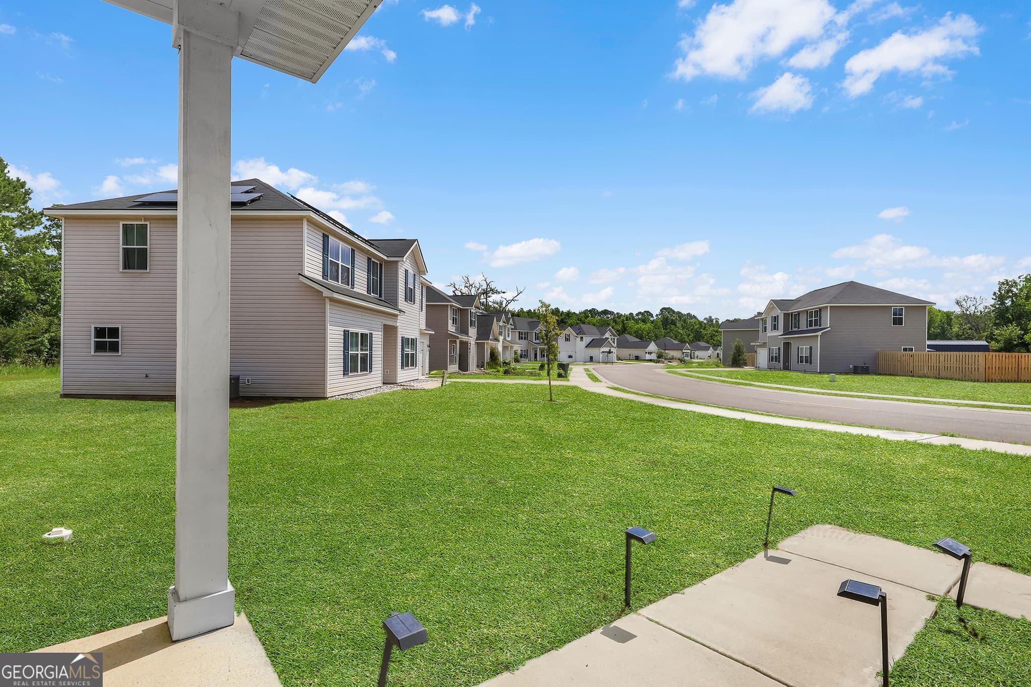 4 bedroom, 2.5 bathroom, 2,259 sq ft single family residence for sale at 940 Meloney Drive, Hinesville, GA 31313 — photo 6