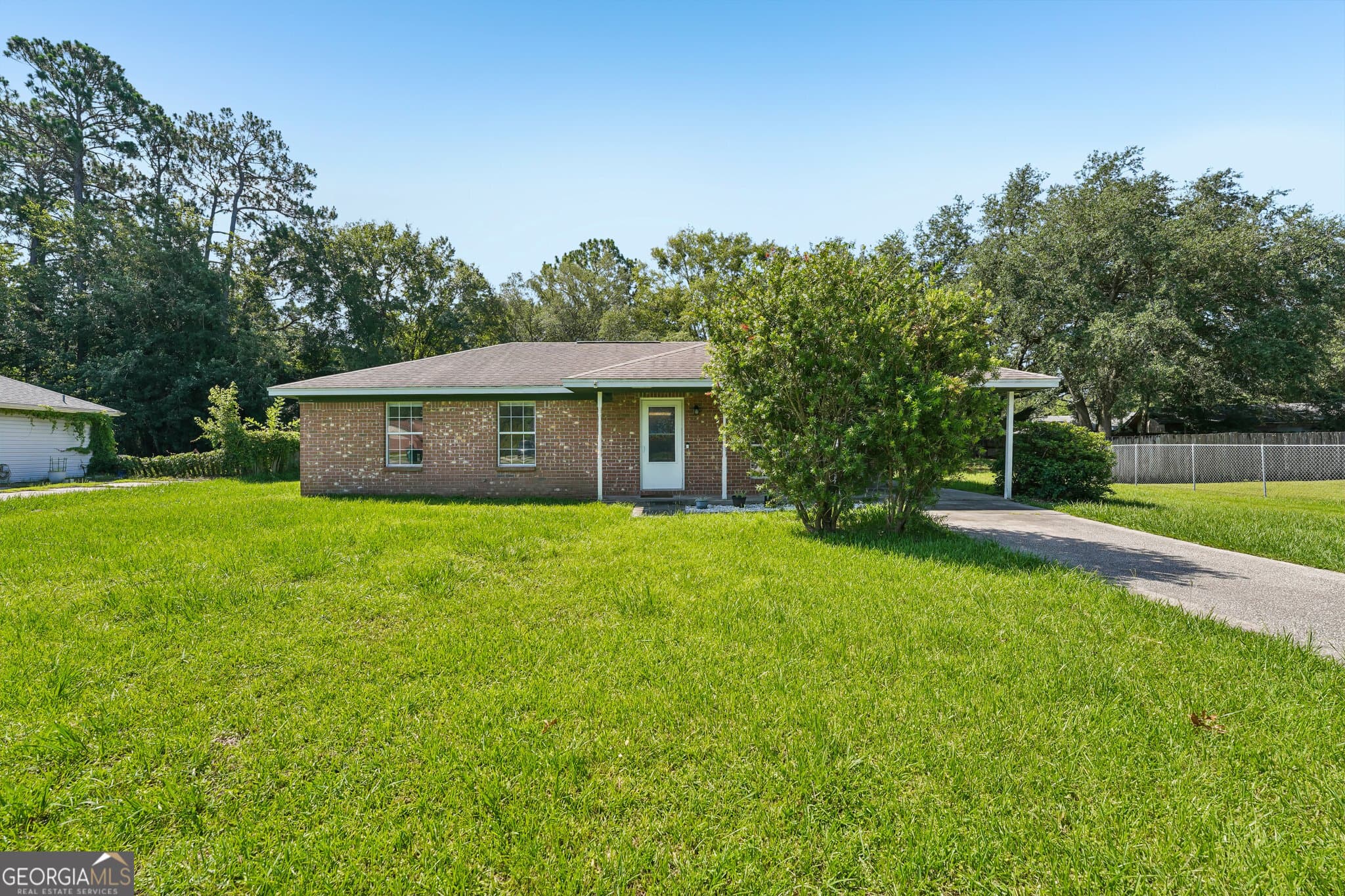 3 bedroom, 1 bathroom, 1,000 sq ft single family residence under contract at 310 Watts Street, St. Marys, GA 31558