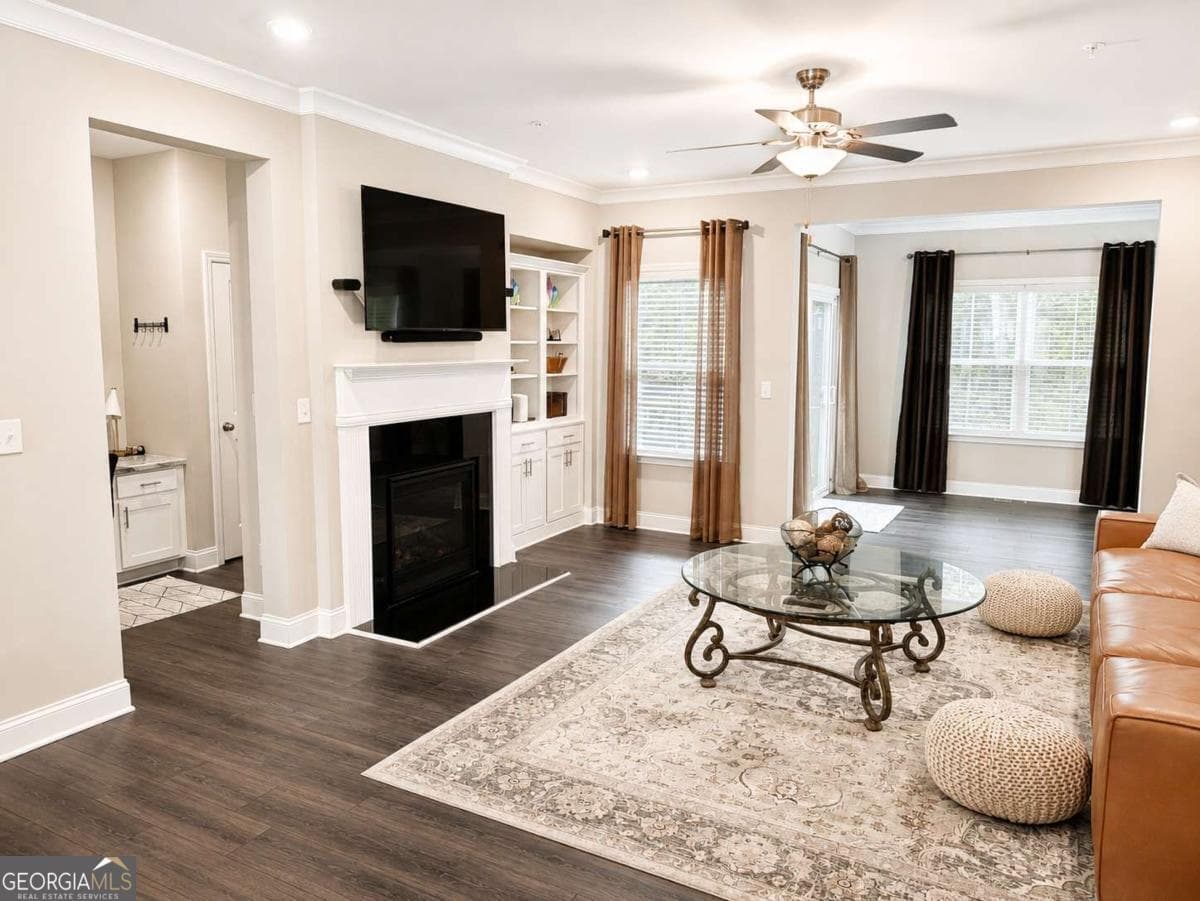 4 bedroom, 3.5 bathroom, 2,447 sq ft townhouse for sale at 144 Boxcar Way, Smyrna, GA 30080 — photo 3