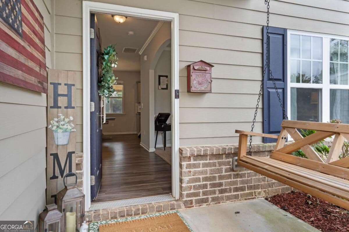 4 bedroom, 2.5 bathroom, 2,102 sq ft single family residence for sale at 113 Boxwood Way, Dallas, GA 30132 — photo 3