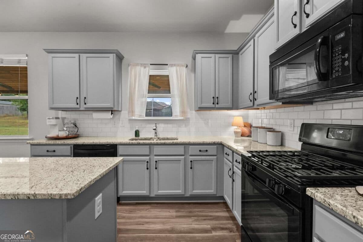 4 bedroom, 2.5 bathroom, 2,102 sq ft single family residence for sale at 113 Boxwood Way, Dallas, GA 30132 — photo 9