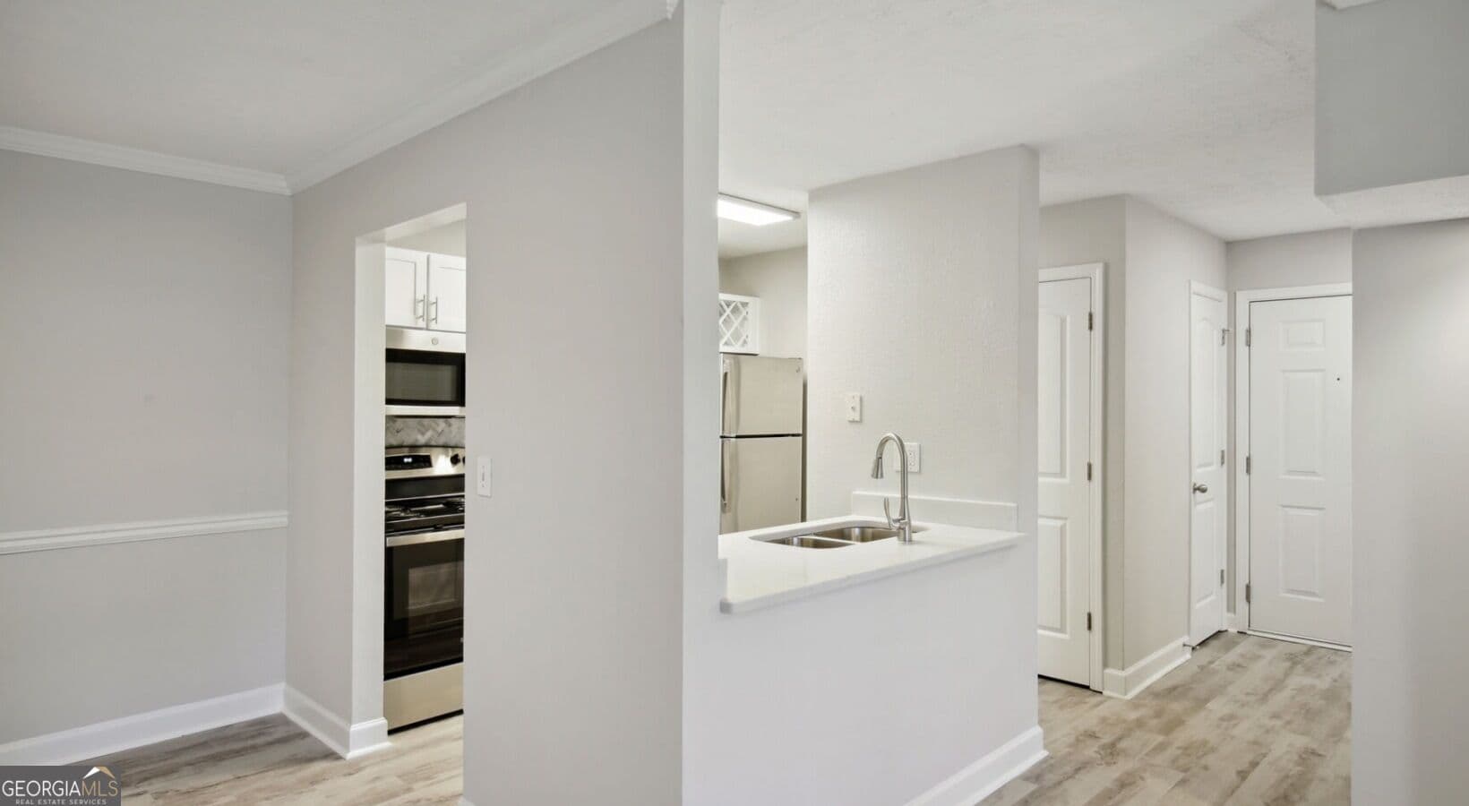 1 bedroom, 1 bathroom, 705 sq ft apartment for rent at 100 Pinhurst Drive 712P, Atlanta, GA 30339 for $1,212 a month — photo 3