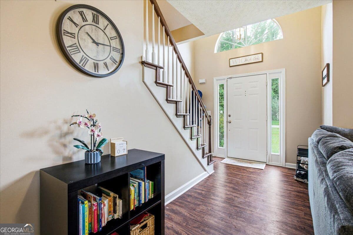 5 bedroom, 2.5 bathroom, 1,904 sq ft single family residence for sale at 43 Mosswood Court, Newnan, GA 30265 — photo 6