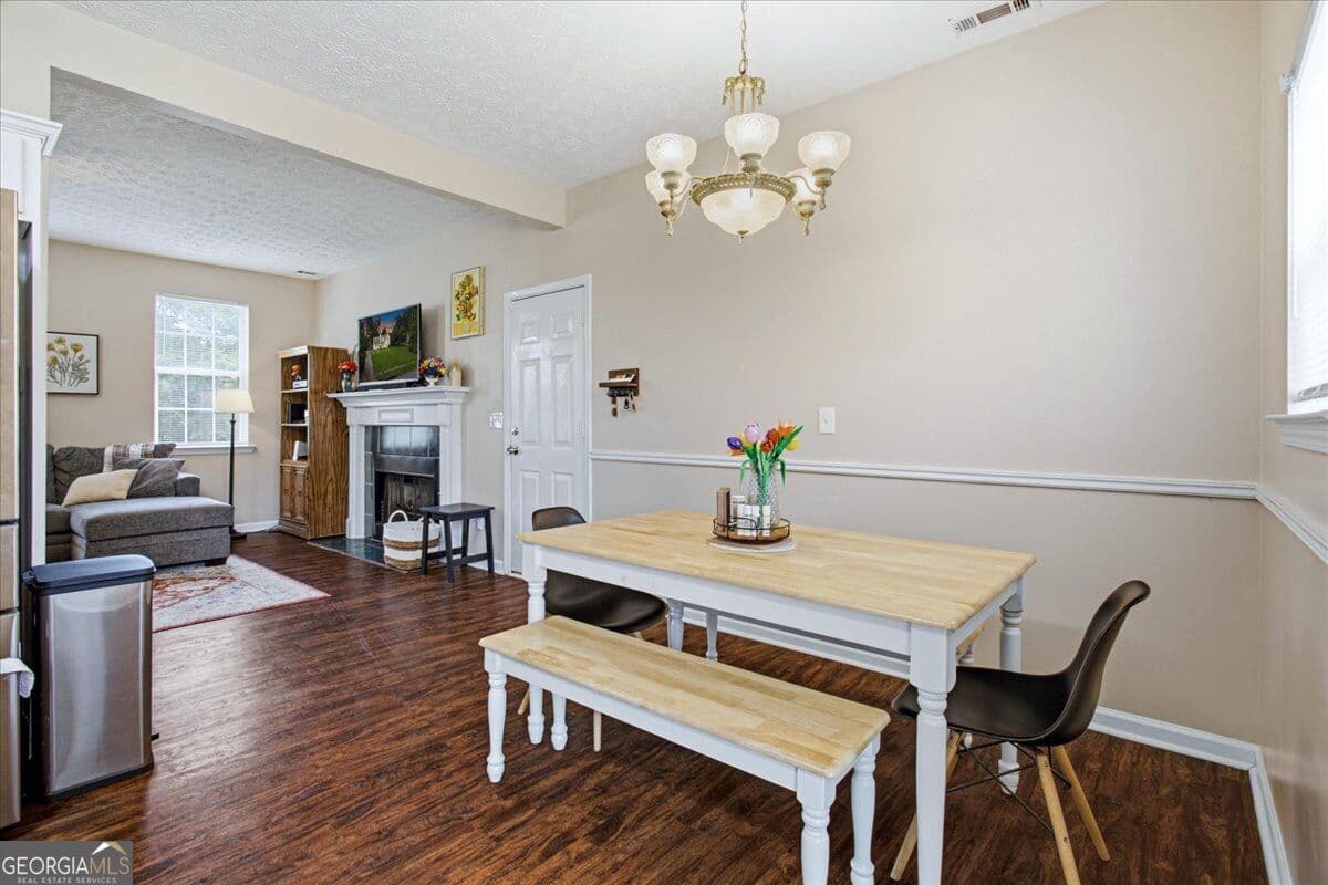 5 bedroom, 2.5 bathroom, 1,904 sq ft single family residence for sale at 43 Mosswood Court, Newnan, GA 30265 — photo 10