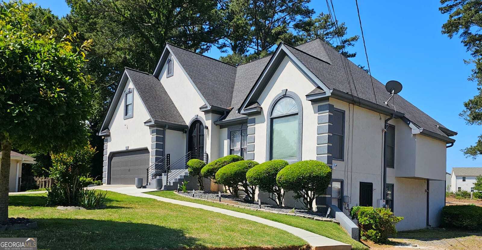 4 bedroom, 3.5 bathroom, 4,066 sq ft single family residence sold at 2461 Highland Golf Course Drive, Conyers, GA 30013