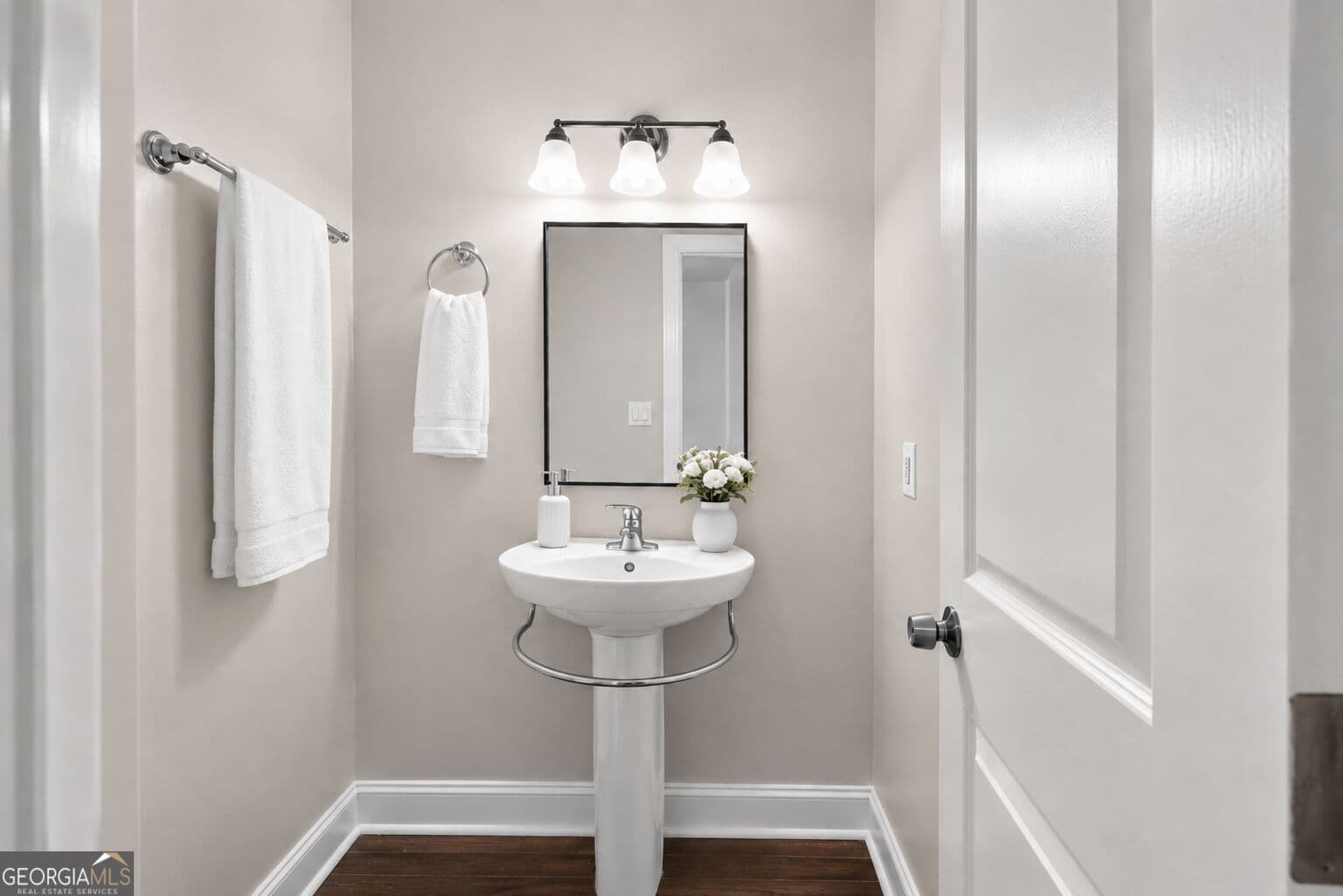 3 bedroom, 2.5 bathroom, 1,431 sq ft condominium for sale at 125 Governors Drive, Forest Park, GA 30297 — photo 6
