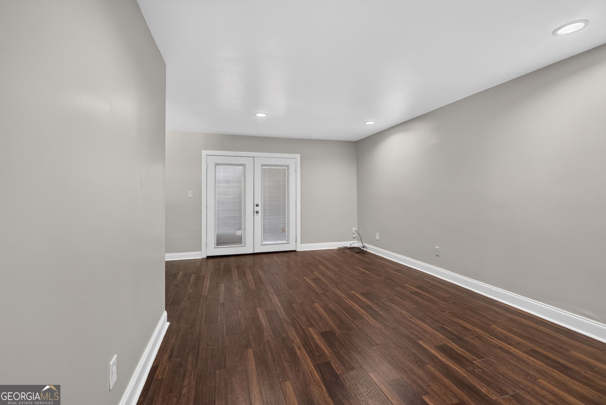 3 bedroom, 2.5 bathroom, 1,431 sq ft condominium for sale at 125 Governors Drive, Forest Park, GA 30297 — photo 5