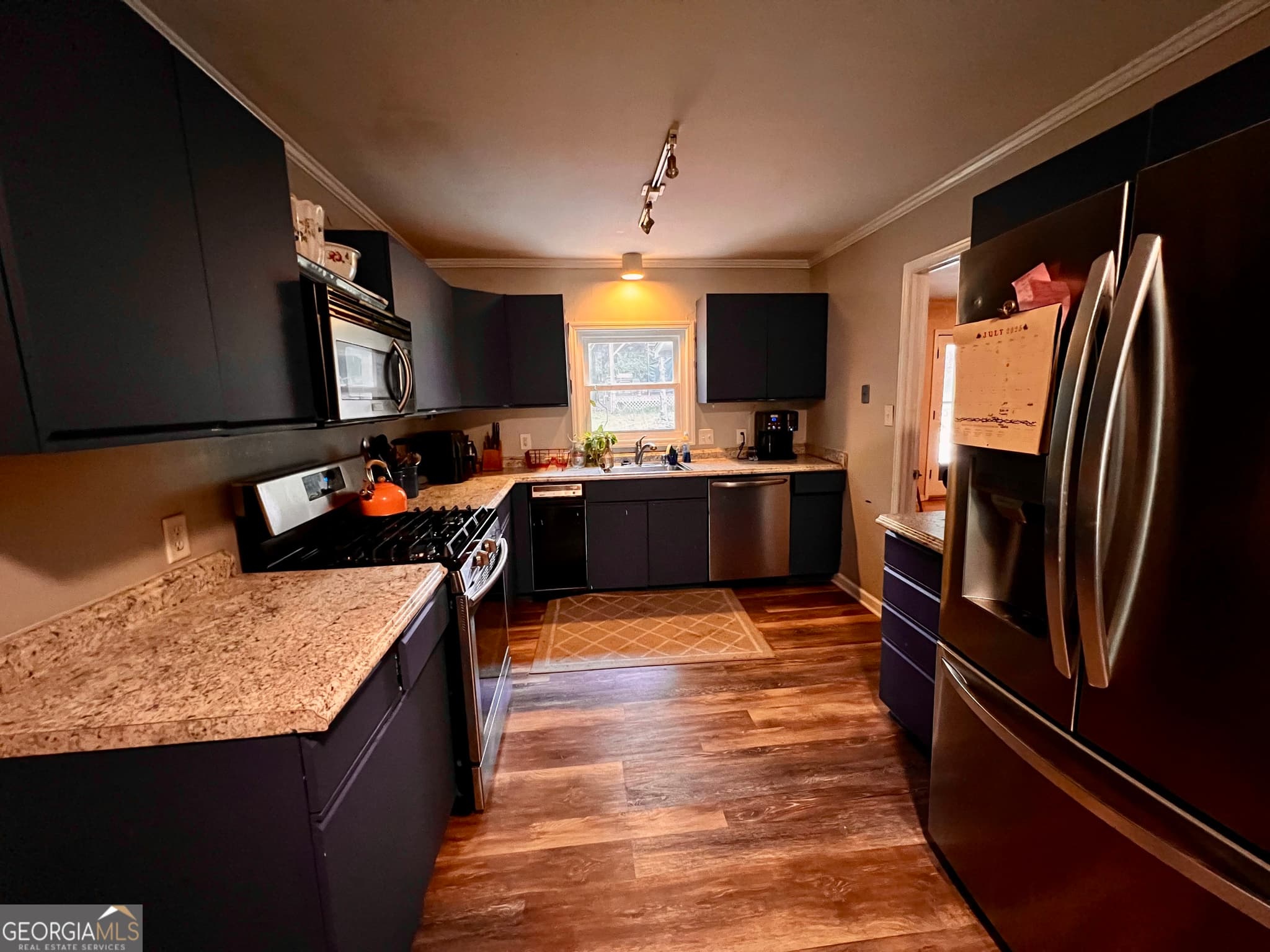 3 bedroom, 2.5 bathroom, 2,626 sq ft single family residence for sale at 946 Fair Oaks Drive, Macon, GA 31204 — photo 8
