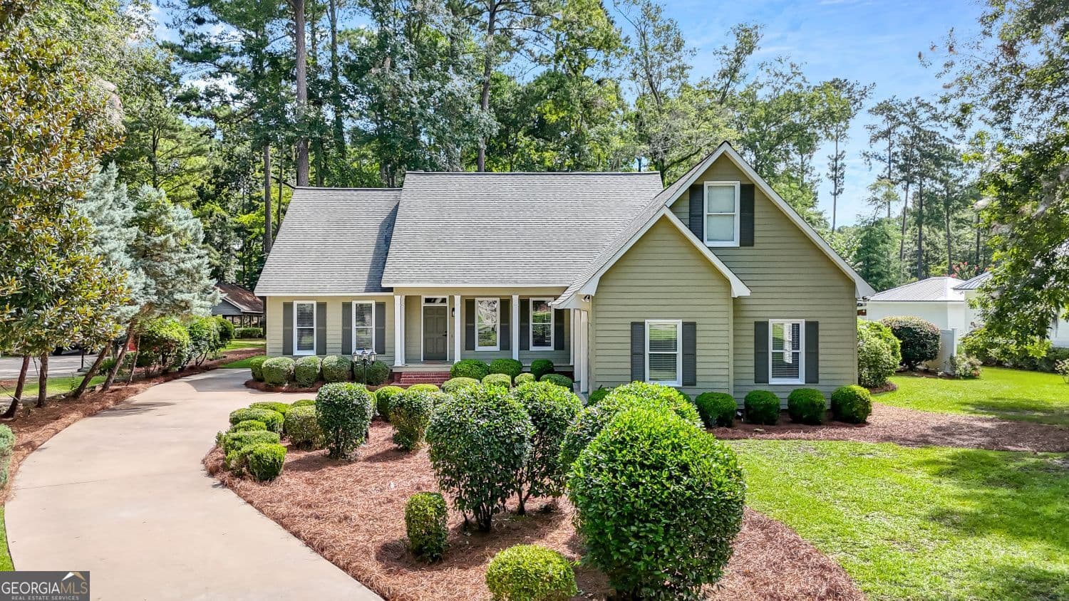 3 bedroom, 2.5 bathroom, 2,875 sq ft single family residence for sale at 117 N Valhalla Lane, Cordele, GA 31015