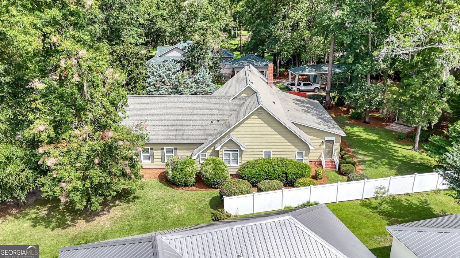 3 bedroom, 2.5 bathroom, 2,875 sq ft single family residence for sale at 117 N Valhalla Lane, Cordele, GA 31015 — photo 9