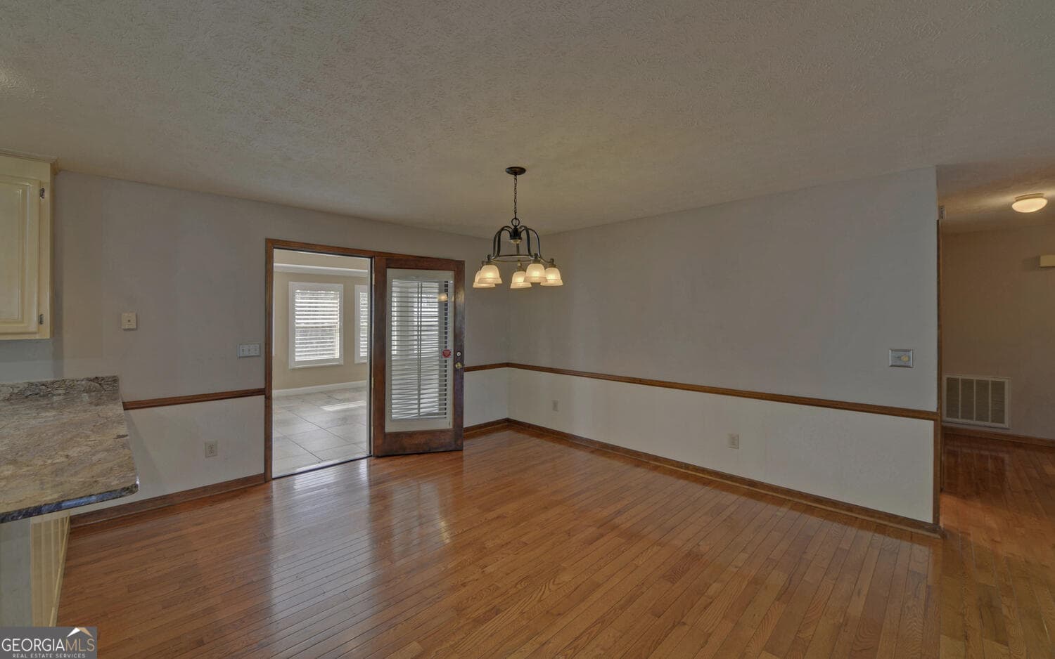 4 bedroom, 4 bathroom, 4,000 sq ft single family residence for sale at 197 Woodland Way, Dewy Rose, GA 30634 — photo 8