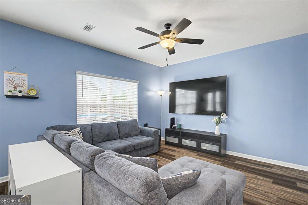 4 bedroom, 2.5 bathroom, 1,950 sq ft single family residence for sale at 167 Courage Way, Hinesville, GA 31313 — photo 7