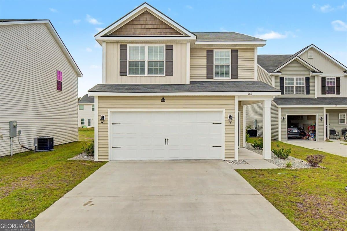 4 bedroom, 2.5 bathroom, 1,950 sq ft single family residence for sale at 167 Courage Way, Hinesville, GA 31313