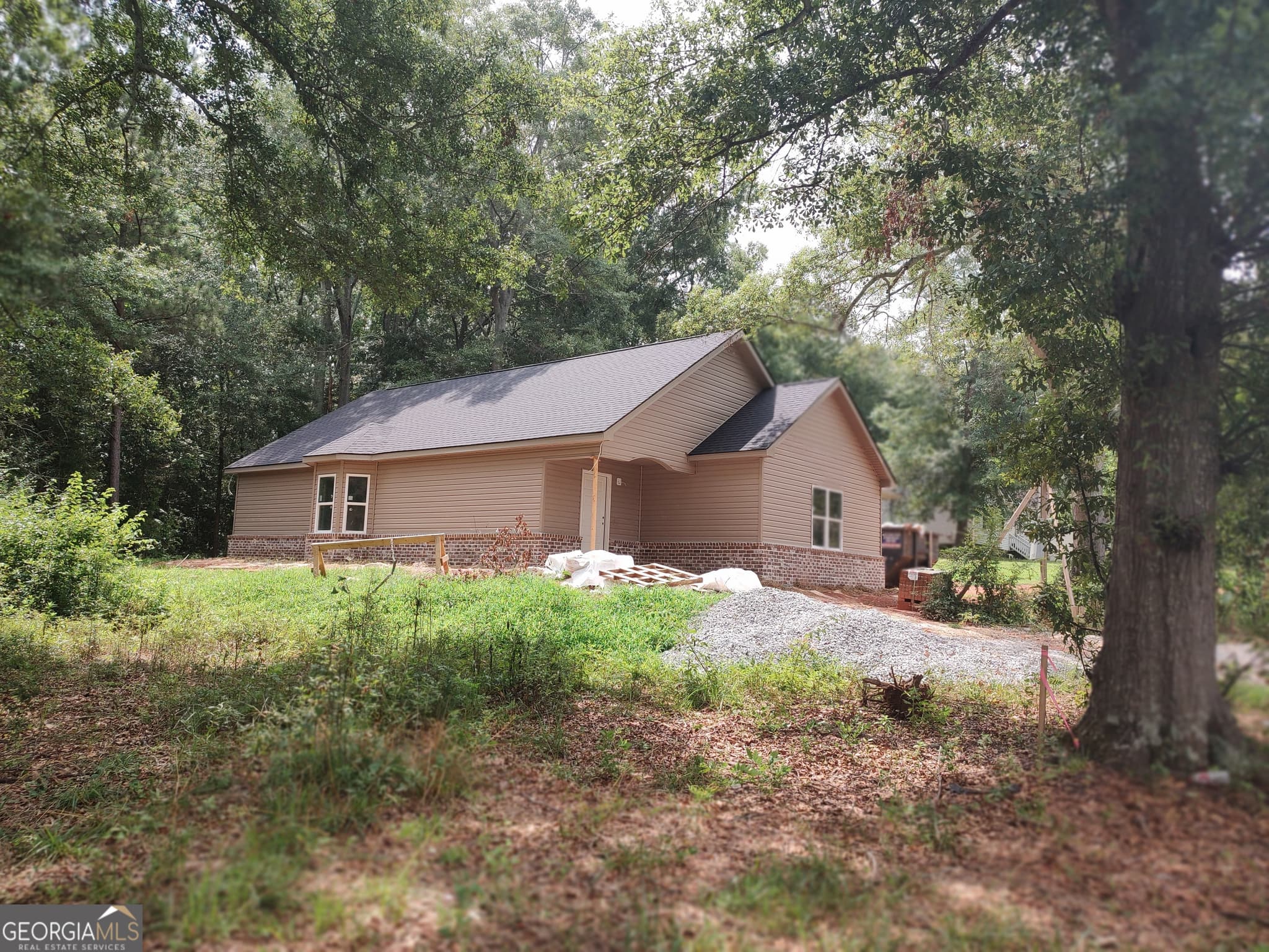 4 bedroom, 2 bathroom, 1,600 sq ft single family residence for sale at 13 Brown Street, Barnesville, GA 30204